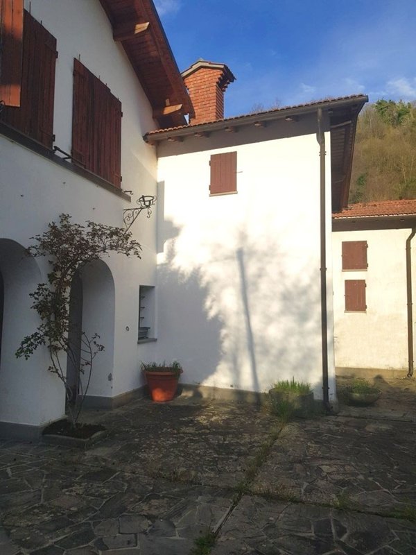 casa indipendente in vendita a Pontremoli
