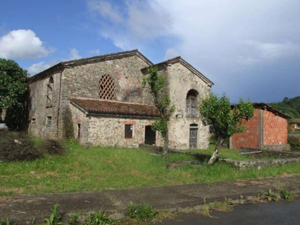 appartamento in vendita a Pontremoli in zona Santa Giustina
