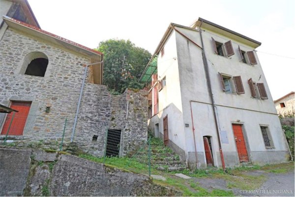 casa indipendente in vendita a Pontremoli