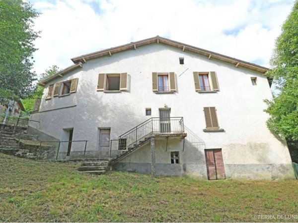 casa indipendente in vendita a Pontremoli