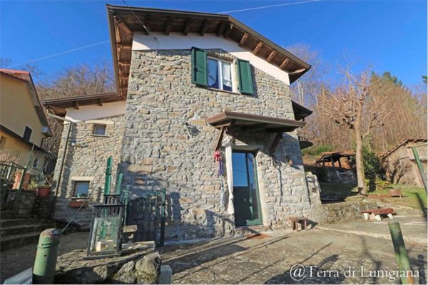 casa indipendente in vendita a Pontremoli