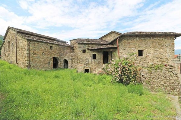 casa indipendente in vendita a Pontremoli
