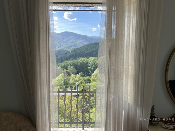 appartamento in vendita a Pontremoli in zona Arzengio