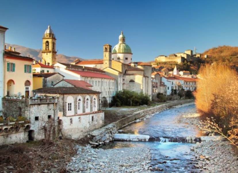 negozio in vendita a Pontremoli