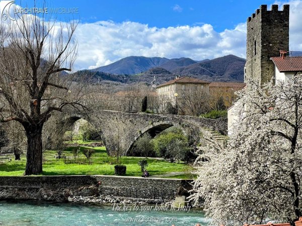 casa indipendente in vendita a Pontremoli