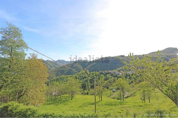 casa indipendente in vendita a Pontremoli