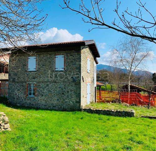 casa indipendente in vendita a Pontremoli