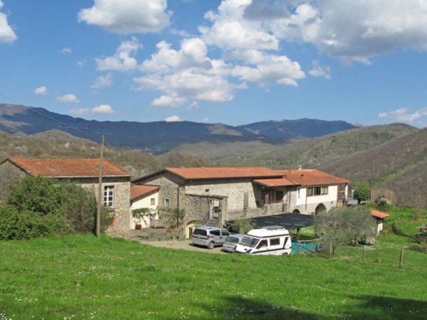 casa indipendente in vendita a Pontremoli