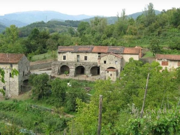 casa indipendente in vendita a Pontremoli