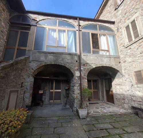 appartamento in vendita a Pontremoli