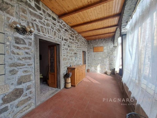 appartamento in vendita a Pontremoli in zona Pollina