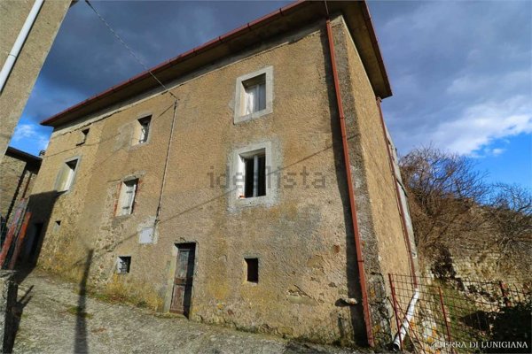 casa indipendente in vendita a Pontremoli