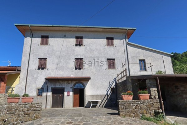 casa indipendente in vendita a Pontremoli