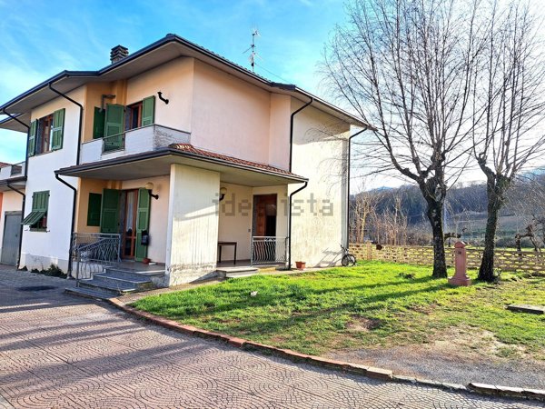 casa indipendente in vendita a Pontremoli