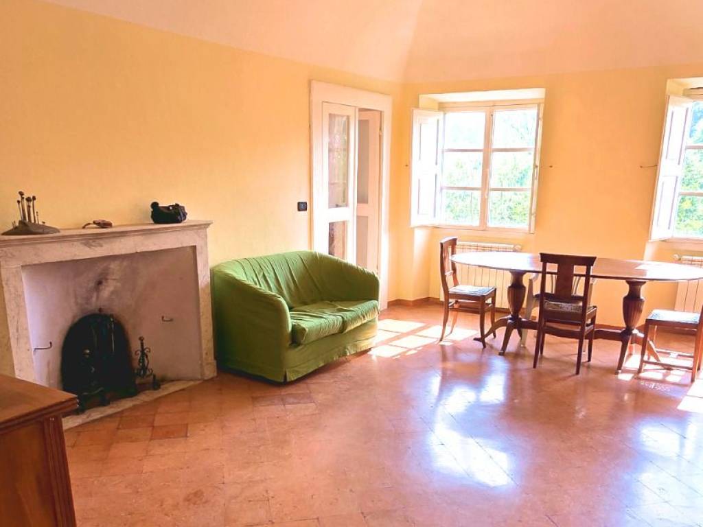 appartamento in vendita a Pontremoli