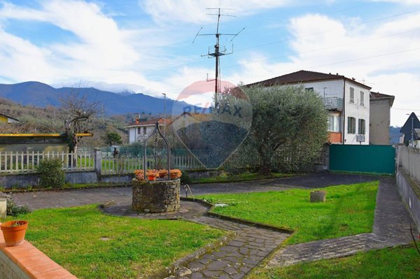 casa indipendente in vendita a Pontremoli