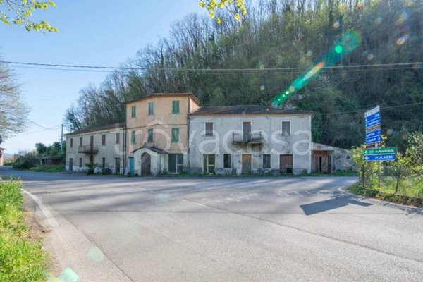 casa indipendente in vendita a Pontremoli