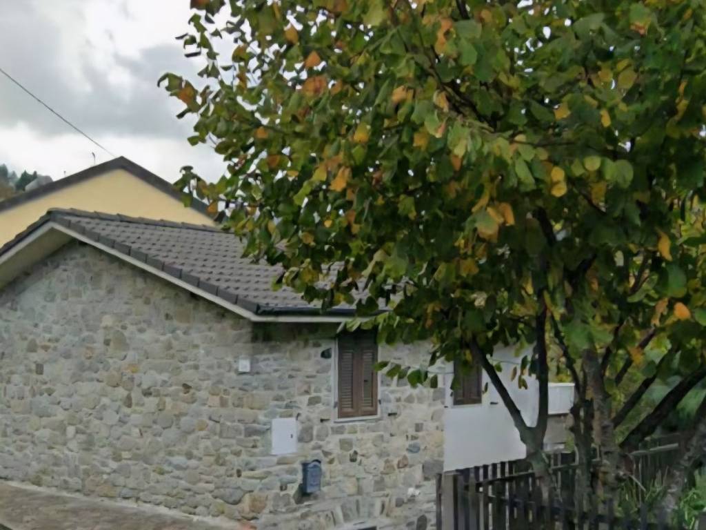 casa indipendente in vendita a Pontremoli