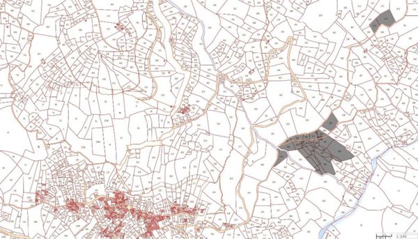 pentavano in vendita a Pontremoli in zona Guinadi