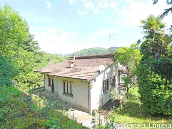 casa indipendente in vendita a Pontremoli