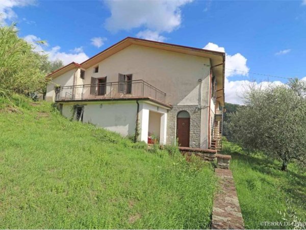 casa indipendente in vendita a Pontremoli