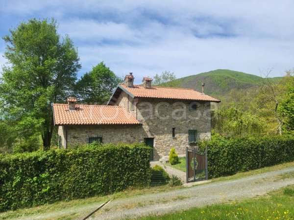 casa indipendente in vendita a Pontremoli
