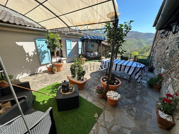 casa indipendente in vendita a Pontremoli