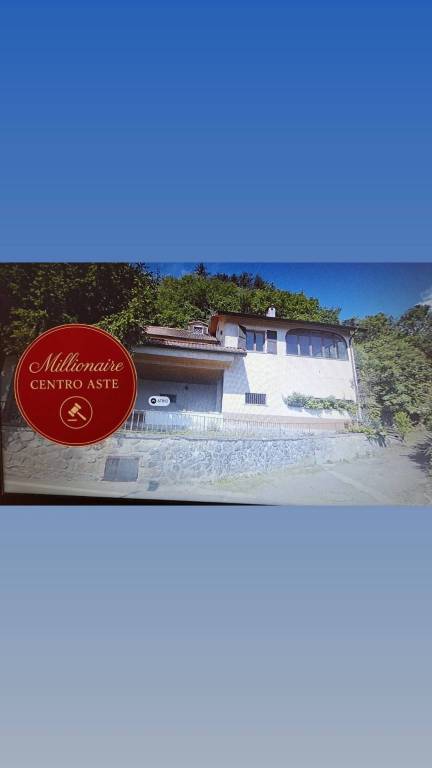 casa indipendente in vendita a Pontremoli in zona Torrano