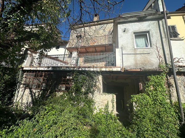 casa indipendente in vendita a Pontremoli