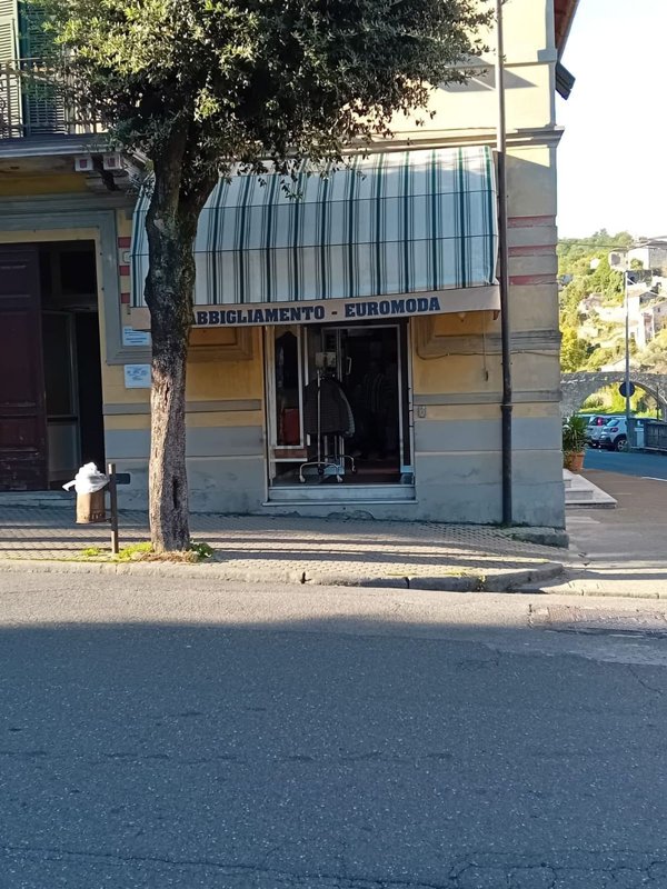 negozio in vendita a Pontremoli
