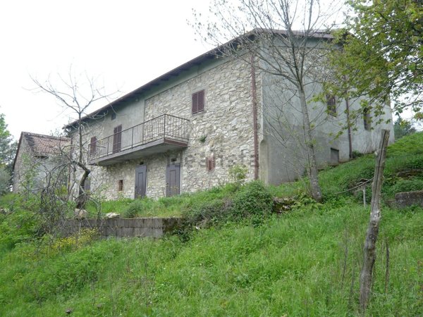 casa indipendente in vendita a Pontremoli