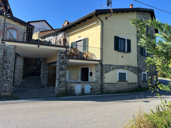 casa indipendente in vendita a Pontremoli