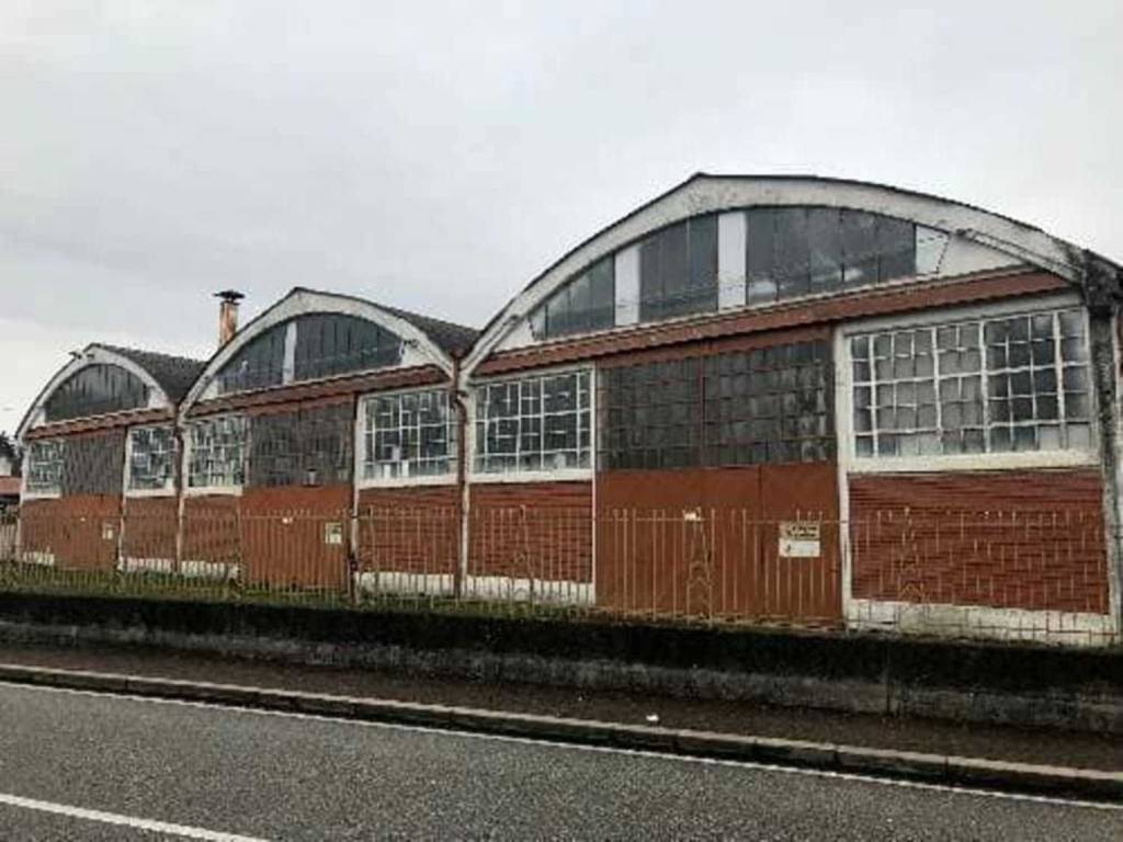 negozio in vendita a Pontremoli