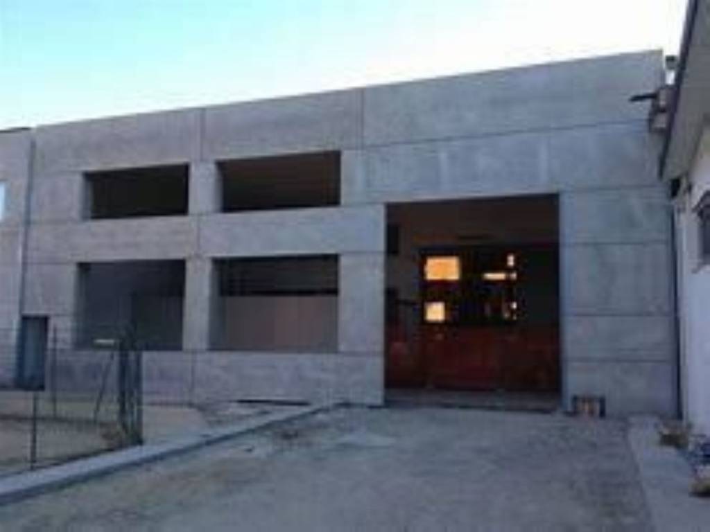 negozio in vendita a Pontremoli