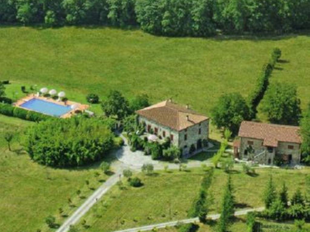 casa indipendente in vendita a Pontremoli