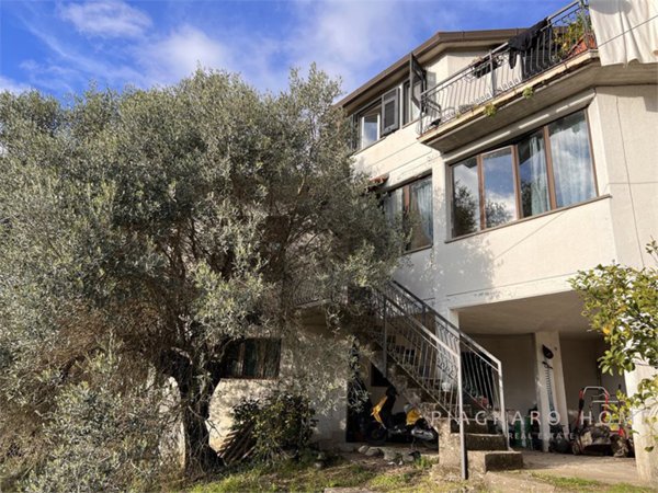 casa indipendente in vendita a Pontremoli