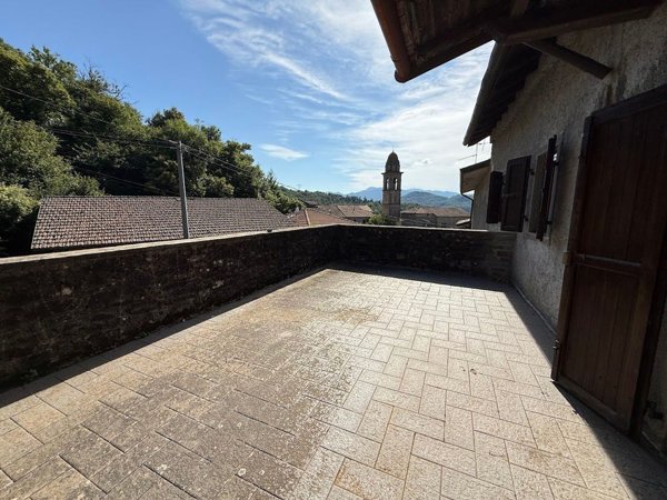 casa indipendente in vendita a Pontremoli in zona Casalina
