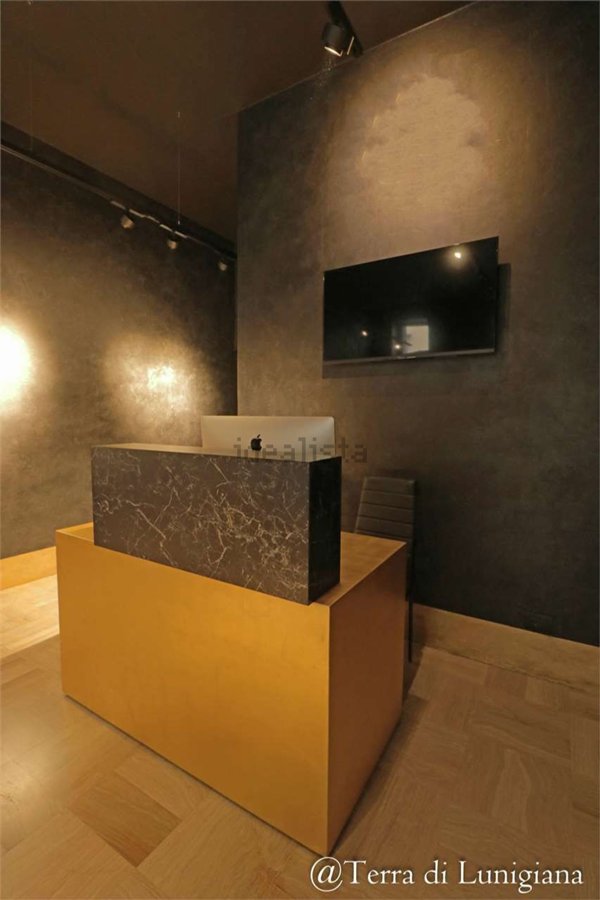 negozio in vendita a Pontremoli