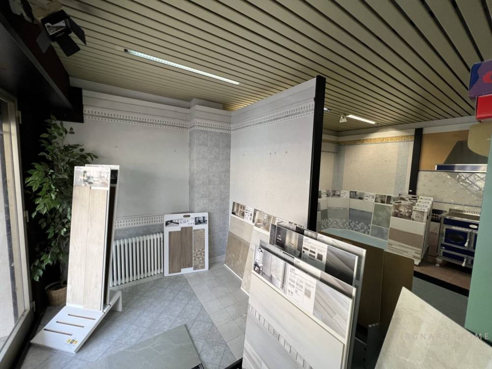 negozio in vendita a Pontremoli