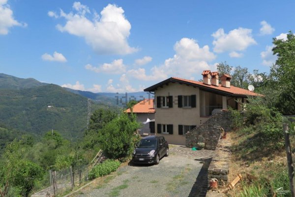 casa indipendente in vendita a Pontremoli