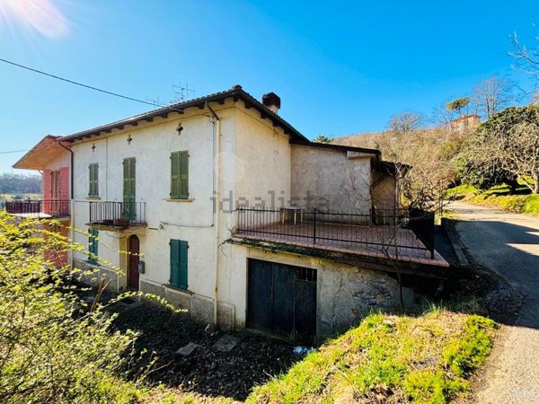 casa indipendente in vendita a Pontremoli