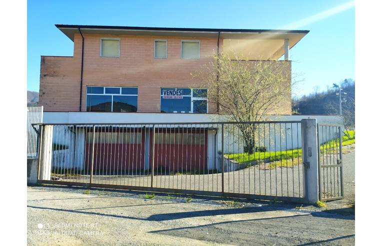 ufficio in vendita a Pontremoli in zona Santa Giustina