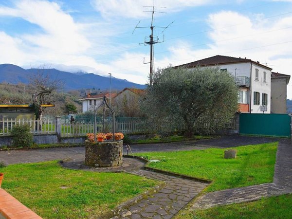 casa indipendente in vendita a Pontremoli