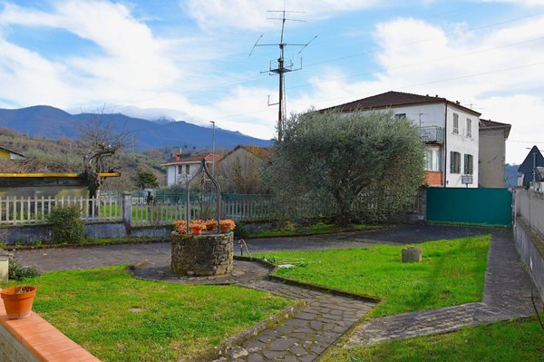 casa indipendente in vendita a Pontremoli