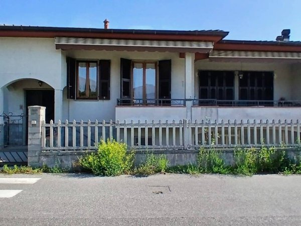 casa indipendente in vendita a Pontremoli