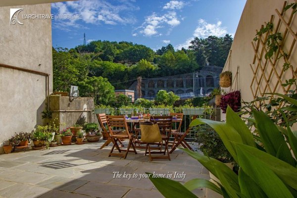 casa indipendente in vendita a Pontremoli