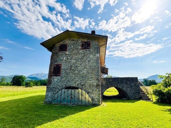 casa indipendente in vendita a Pontremoli
