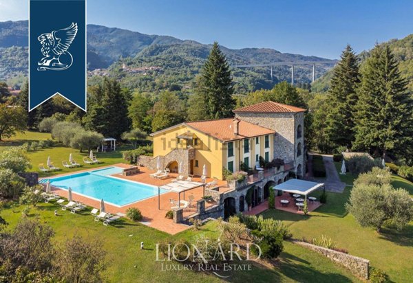 casa indipendente in vendita a Pontremoli