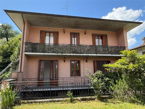 appartamento in vendita a Pontremoli in zona Canale Scuro