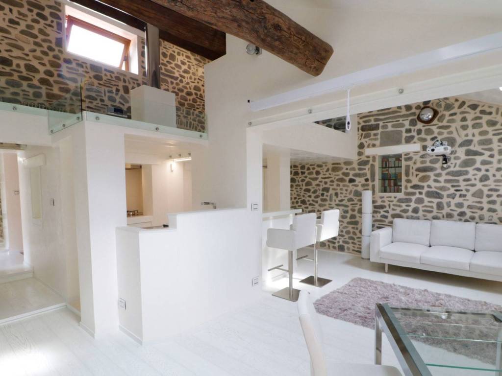 appartamento in vendita a Pontremoli in zona Canale Scuro
